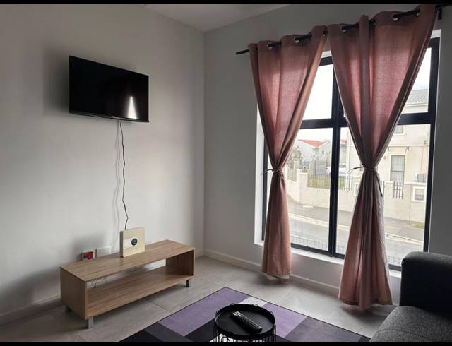 2 BEDROOM APARTMENT FOR SALE IN RIVERGATE